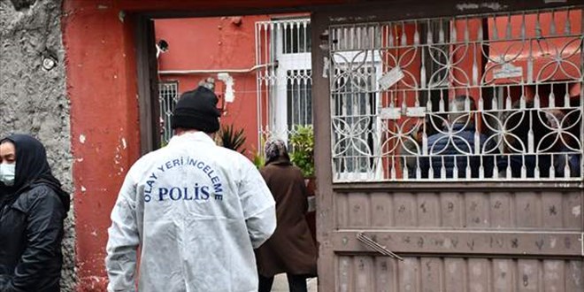 Adana'da karbonmonoksitten zehirlenen ift hayatn kaybetti