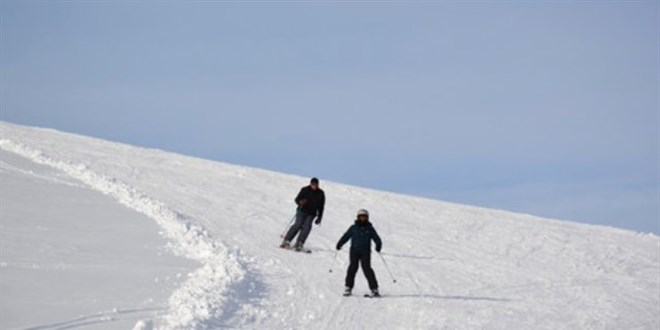 Erciyes Kayak Merkezi'ne kar yad