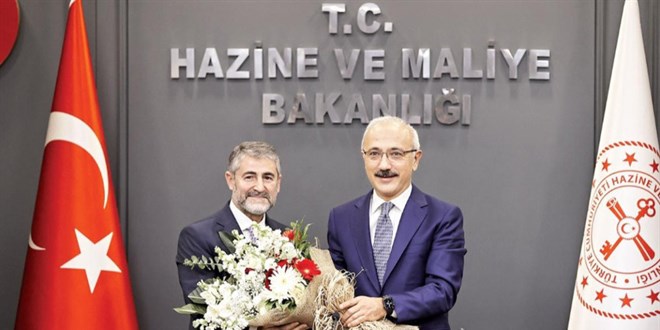 STB Bakan Kopuz'dan Hazine ve Maliye Bakan Nebati'ye mesaj