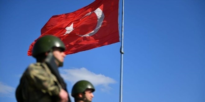 Suriye'den Trkiye'ye gemeye alan terrist yakaland
