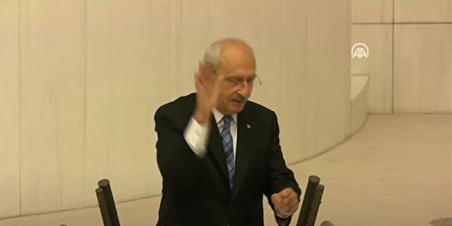 Kılıçdaroğlu yaptığı hareket için ilk kez konuştu... Bilerek mi yaptı?