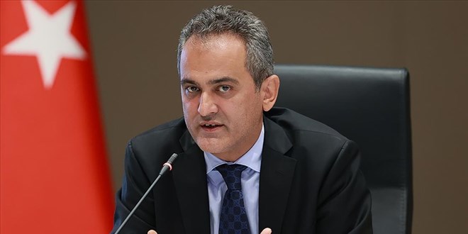 'Eitim'de her bakanla reform yaplmasna karym'