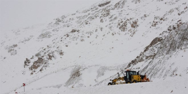 Gmhane'de 62 ky yolu kardan ulama kapand