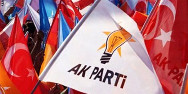 AK Parti, yeni ekonomi modeli sonras oylarn artrd