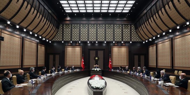 Cumhurbakan Erdoan, Kamu Grevlileri Etik Kurulunu kabul etti