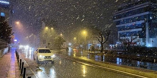 stanbul'da kar ya balad