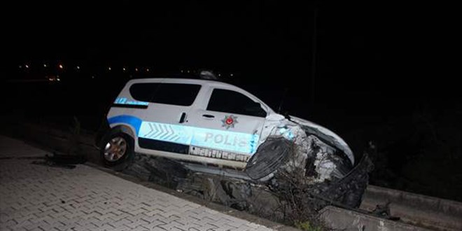 Antalya'daki trafik kazasnda 1 polis yaraland