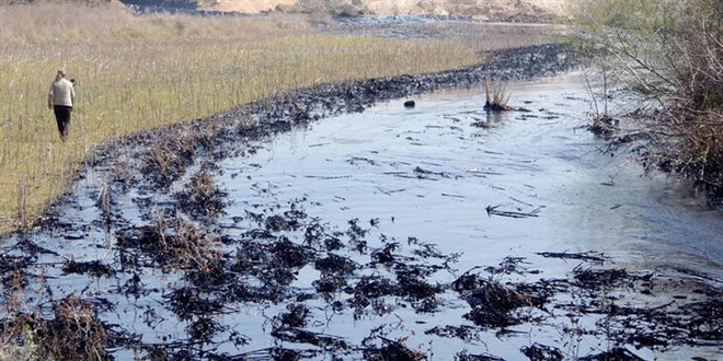 Edirne'de fuel oil kazan patlad; tonlarca yakt evreye yayld