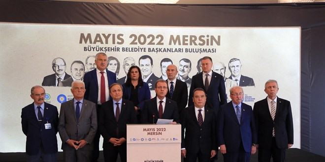 CHP'li bykehir belediye bakanlar Mersin'de bulutu