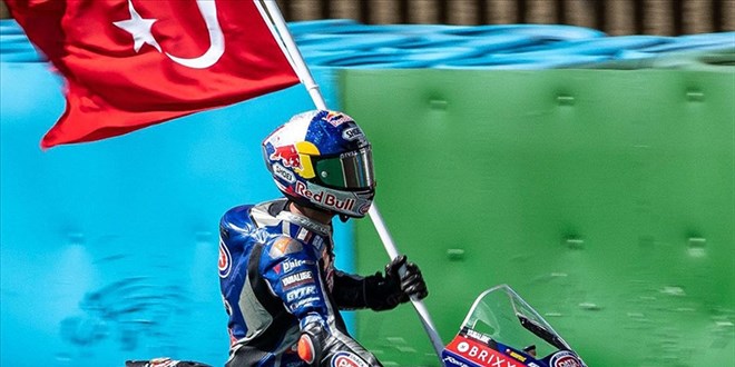 Milli motosikleti Toprak Razgatlolu, Portekiz'de ikinci oldu