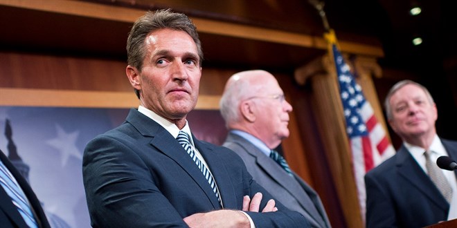 ABD Bykelisi Jeff Flake, Dileri Bakanl'na arld