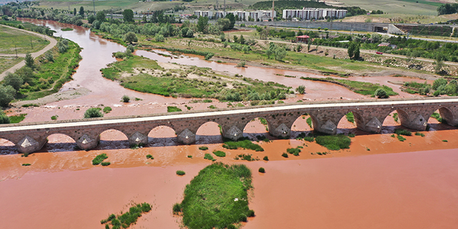 Trkiye'nin en uzun nehri Kzlrmak kzla brnd