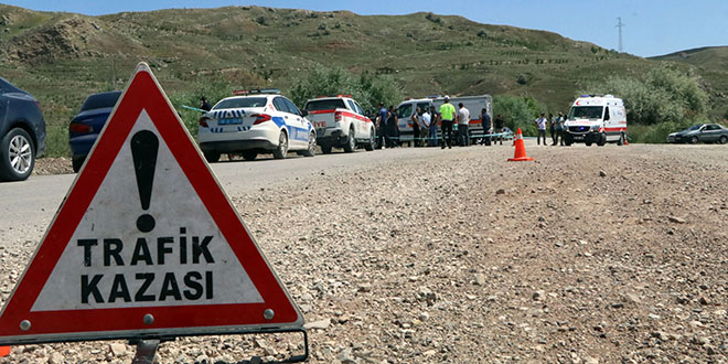 Konya'da trafik kazasnda 1 kii ld, 5 kii yaraland