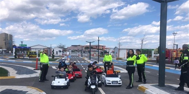 ileri Bakanlnca 2 ylda yaklak 255 bin ocua trafik eitimi verildi