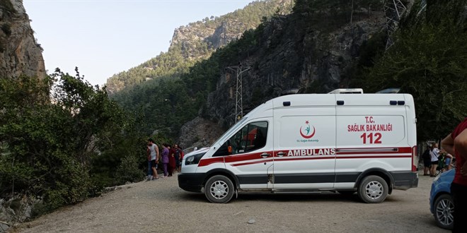 Adana'da Kp elaleleri'nde suya den ocuk bouldu