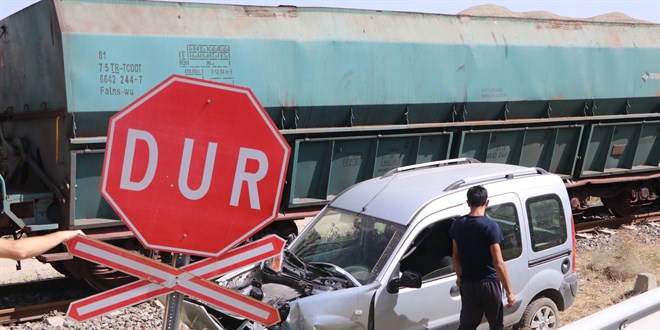 ankr'da yk treni hafif ticari araca arpt