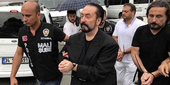 Adnan Oktar davasnda sanklarn tutukluluuna devam karar