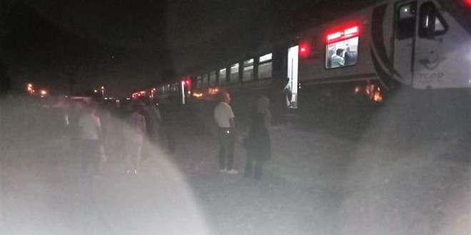 Diyarbakr'da yolcu treni raydan kt