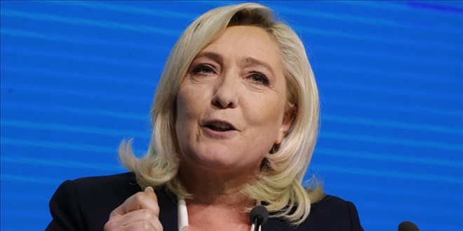 Fransa'da ar sac politikac Le Pen, daha fazla cami kapatlmasn istedi