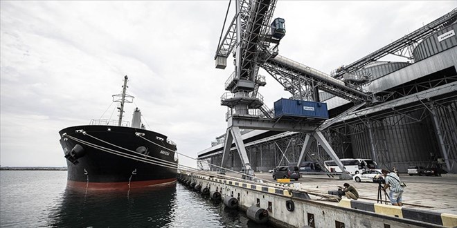 Ukrayna limanlarndan tanan tahl miktar 6 milyon tonu geti