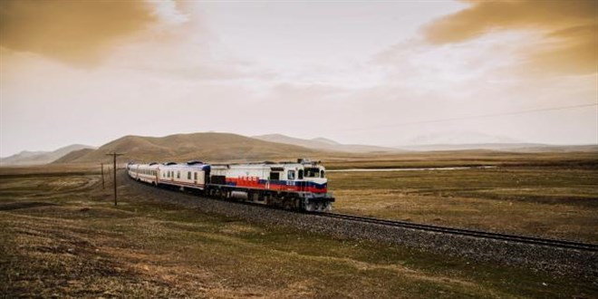 Ekspres tren rotalar seyahatseverlerin yeni gzdesi olacak