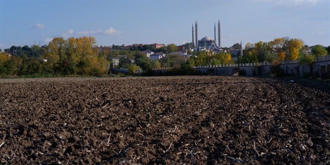 Korkutan rapor korkutan grnt: Kuraklk topra ta gibi yapt, ifti ekim yapamyor