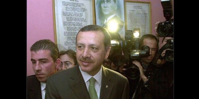 Erdoan'n sosyal medya hesabndan '3 Kasm 2002' paylam