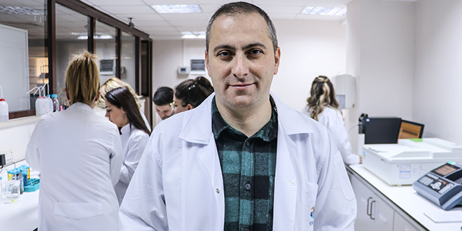 Türk Akademisyen 40a Yakın Hastalığı Erken Teşhis Eden Biyosensör Geliştirdi Memurlarnet 2867
