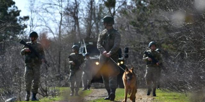 Yunanistan'a kamaya alan 8'i FET mensubu 14 zanl yakaland