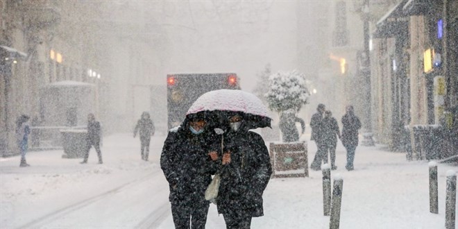 Dou Anadolu'da kar ya etkili oluyor