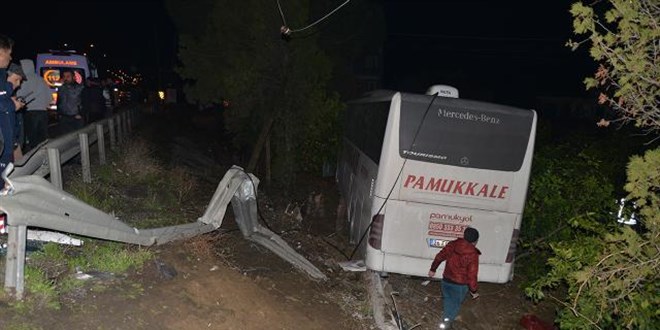 Manisa'da yolcu otobs ile kamyonet arpt: 7 yaral