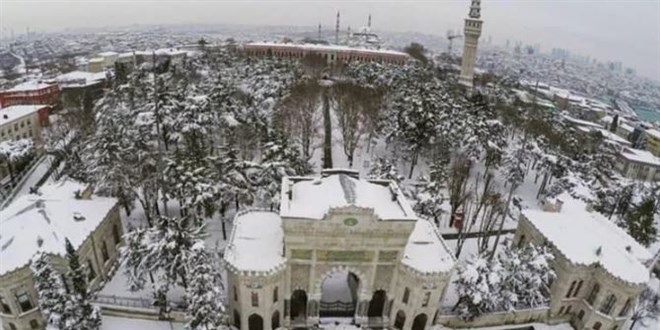 stanbul'da baz niversiteler eitime bir gnlk ara verdi