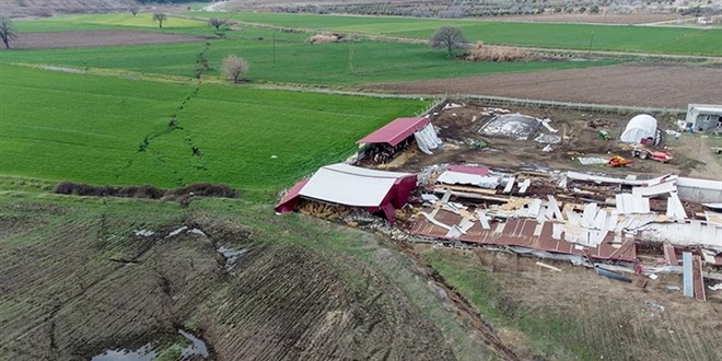 Deprem, tarm ve sanayiyi de vurdu