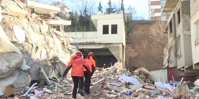 Malatya'da ar hasarl binalardan eya tahliyesi durduruldu