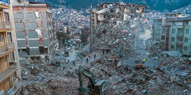 Depremde can kayb 44 bin 374 oldu