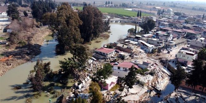 Hatay'da depremde hayatn kaybedenlerin kimlik tespiti yeni alanda yaplacak