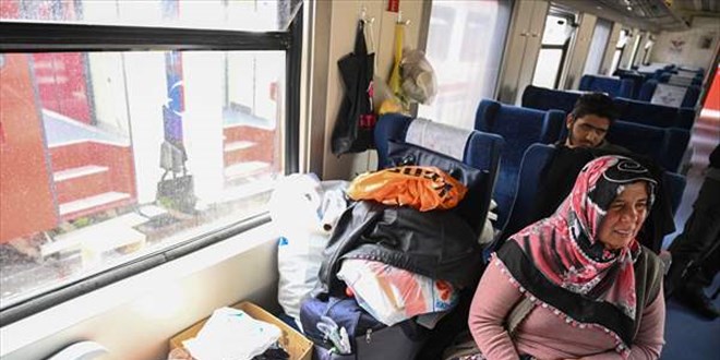 Hayat boyunca binmedii tren depremden sonra evi oldu