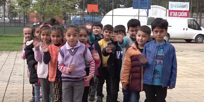 Kahramanmara'ta depremlerin ardndan okullarda yeniden eitime baland