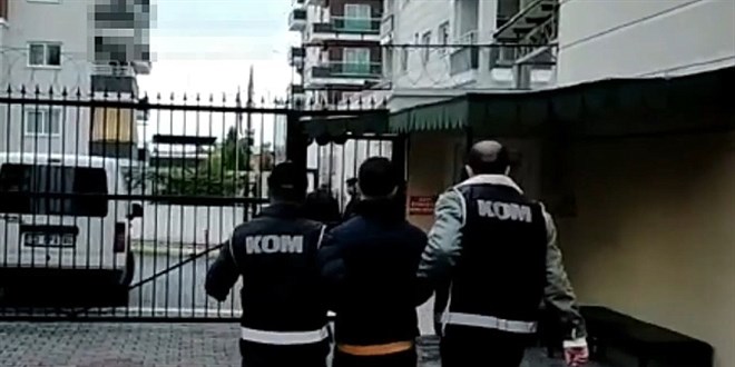 Antalya'da eini darbeden kii polise direnince tutukland