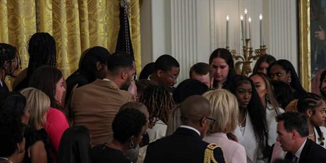 Biden'n Beyaz Saray'da arlad basketbolcunun baylmas panie neden oldu