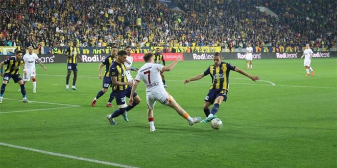 Galatasaray, 23. ampiyonluunu bakentte kazand