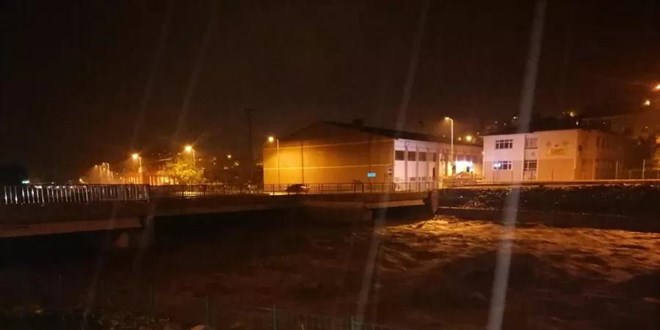Kastamonu'da sel tehlikesi: nebolu tahliye ediliyor