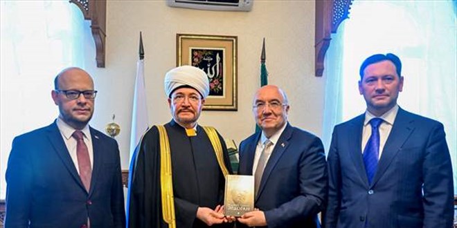 Erdoan'n kitab Rusya Mslmanlar Dini daresi Bakan'na verildi