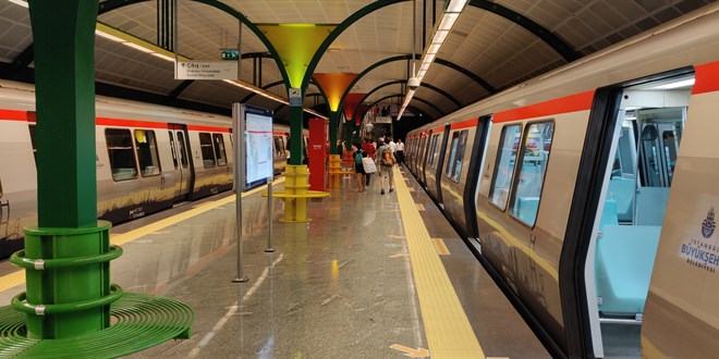 15 Temmuz'da Marmaray, zban ve Gayrettepe-stanbul Havaliman metro seferleri cretsiz olacak