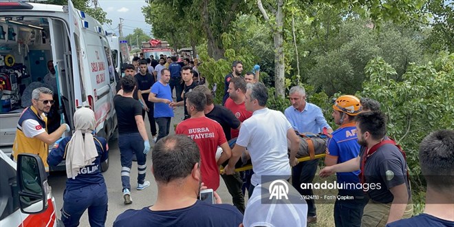 Bursa'da trafik kazasnda halk otobsndeki 10 kii yaraland