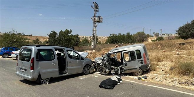 Gaziantep'te feci kaza: 1 l, 8 yaral