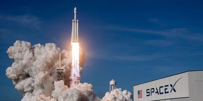 Space X, Uluslararas Uzay stasyonu'na 4 astronot gnderdi