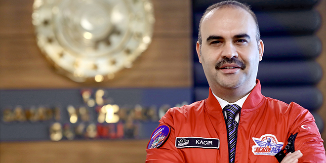 Bakan Kacr, dnyaca nl 70'i akn astronotun Trkiye'ye geleceini bildirdi