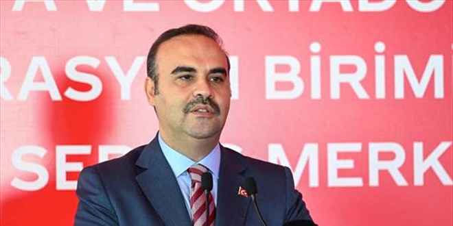 Bakan Kacr: Tesla'y Trkiye'de grmek isteriz