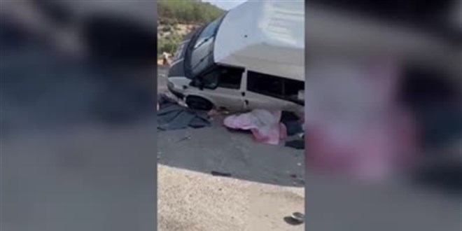 Gaziantep'te seyir halindeki kamyon trafik ndaki 3 araca arpt